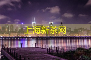 美食与夜景的完美结合：晚餐推荐